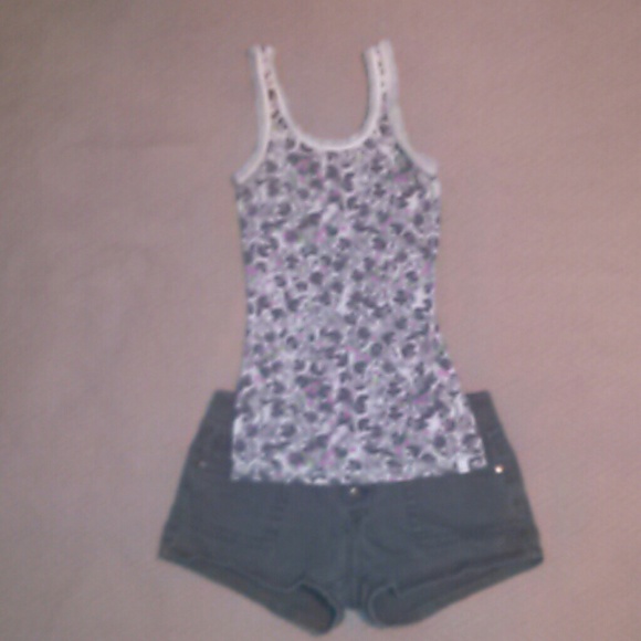 Tank Top & shorts Outfit!