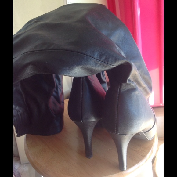 Boots - Picture 2 of 4