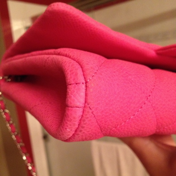 ❌SOLD❌ Pre own Chanel envelope clutch - Picture 3 of 4