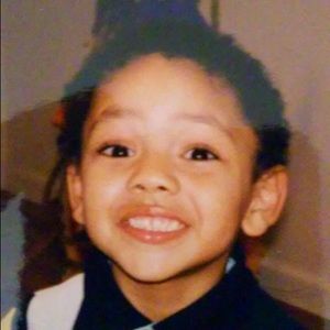 Meet your Posher, Carlos