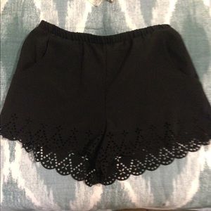 💥LOWEST💥 F21 black cut-out shorts