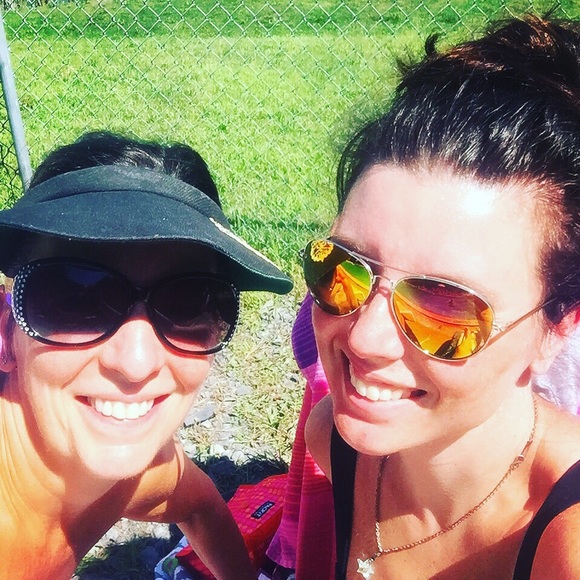 Meet your Posher, Jennifer - Picture 2 of 8