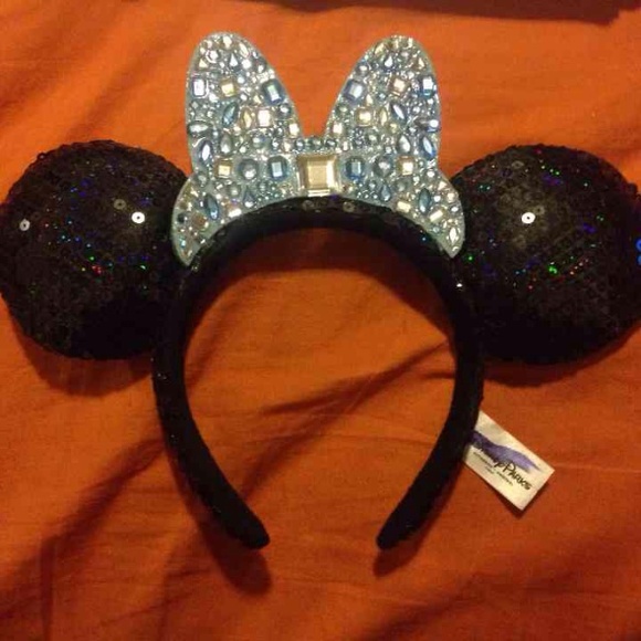 Minnie Mouse 60th Diamond ears