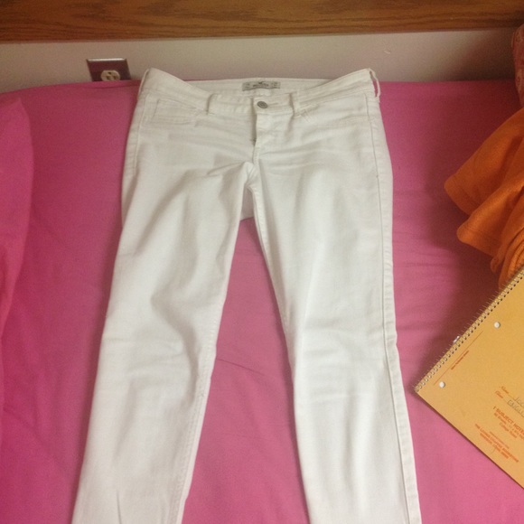 White Hollister jeans