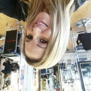 Meet your Posher, Julie