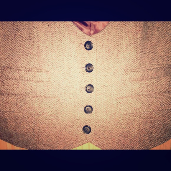 Gap vest