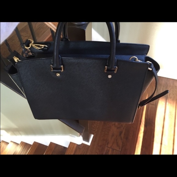 Michael Kors Saffiano LARGE! - Picture 3 of 4