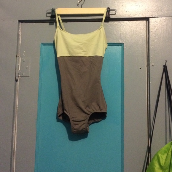 Gymnastics leotard