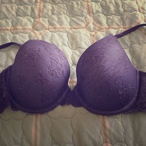 Victoria's Secret Biofit Bra!! Purple lace 💞