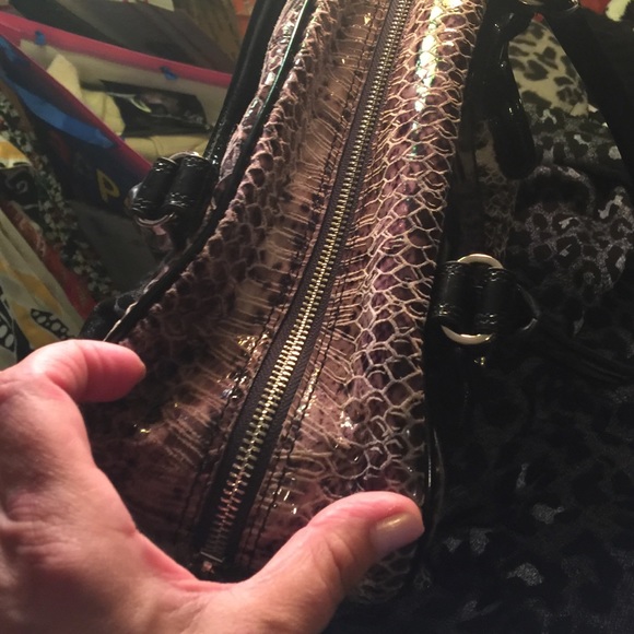 Calvin Klein leather bag - Picture 2 of 4