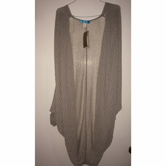 Francesca's NWT Lightweight Cardigan