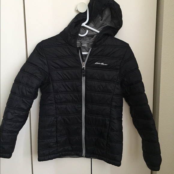 Eddie Bauer black puffer jacket in great condition