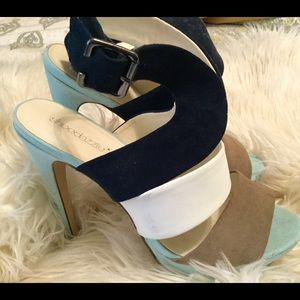 👠 Never Worn Suede Multicolored High Heels  👠