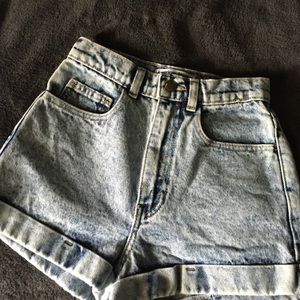 Acid wash jean short - high waisted