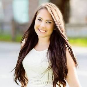 Meet your Posher, Alexandra