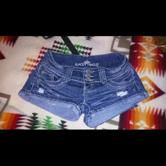 Blue Denim Almost Famous shorts - Picture 1 of 3