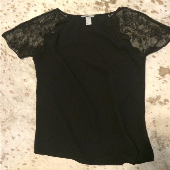 Black, lace sleeved H&M shirt