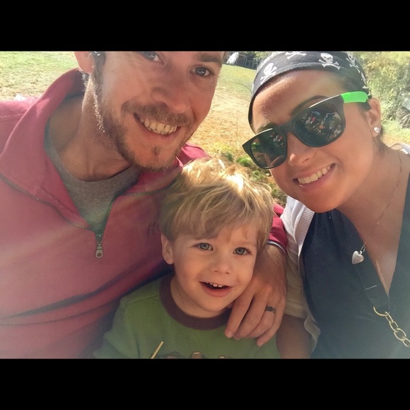 Meet your Posher, Keely - Picture 2 of 3