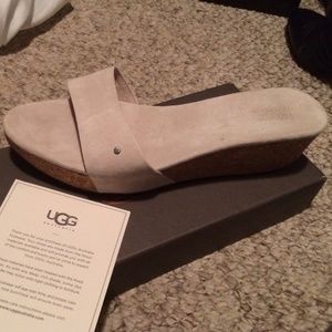 Ugg sandles