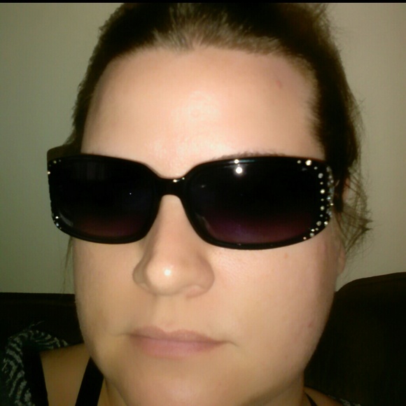 Guess Women's Rectangle Black Sunglasses
