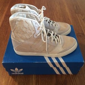 Adidas Tech Super Hidden Wedge sneaker