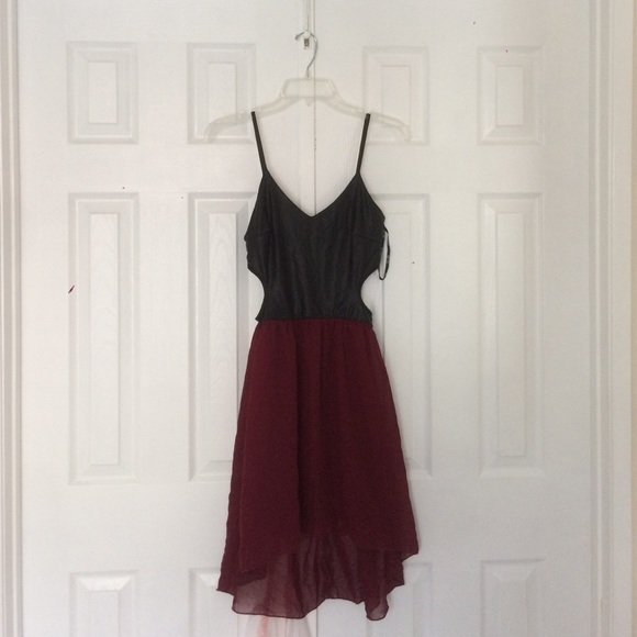 leather and burgundy dress - Picture 1 of 1