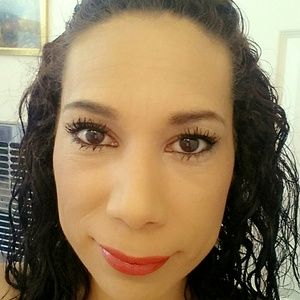 Meet your Posher, Gisela