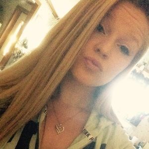 Meet your Posher, Crystal