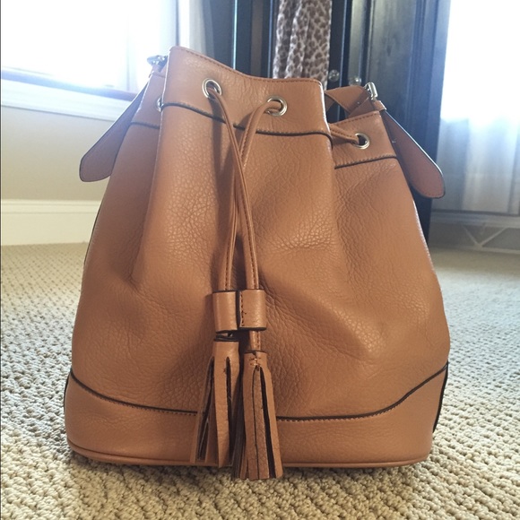 Bucket tote