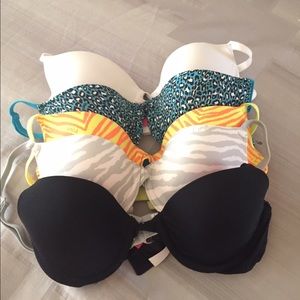 Set of 5 VS bras