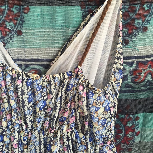 Ocean Drive Floral Dress - Picture 4 of 4