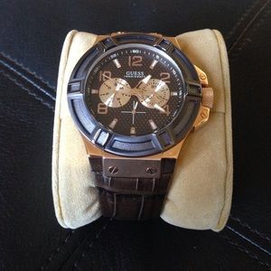 Mens GUESS watch