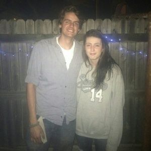 Meet your Posher, Caitlin