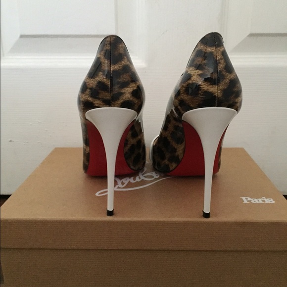 Christian Louboutin - Picture 2 of 4