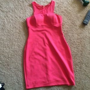 🎈SOLD🎈 guess coral dress!😍