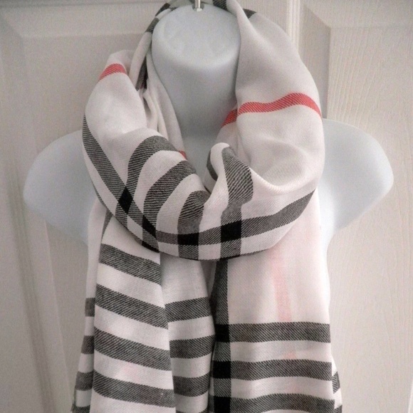 Trendy Scarf - Picture 2 of 4