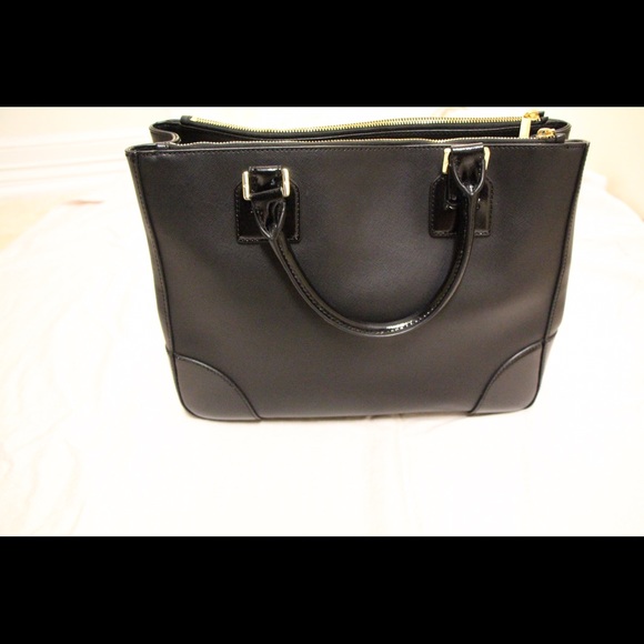 ‼️SOLD‼️Tory Burch Robinson Double Zip Tote Bag - Picture 3 of 4