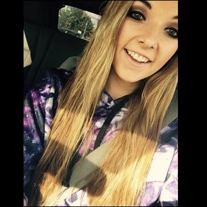 Meet your Posher, Melissa