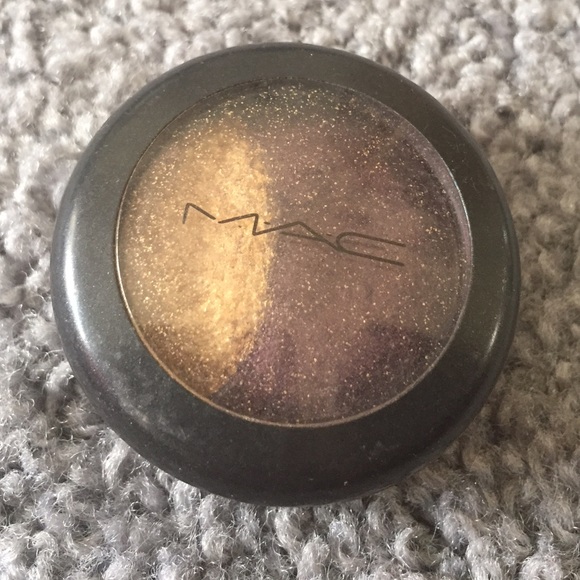 MAC cosmetics Mineral Eyeshadow