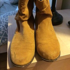 Yellow cowgirl boots