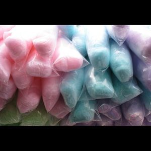 Meet your Posher, Antonia