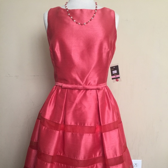 Beautiful TAYLOR Coral Dress