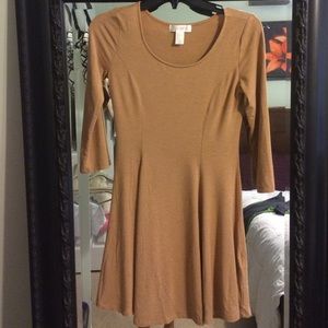 Beige/tan fitted 3/4 sleeve cotton dress NWOT