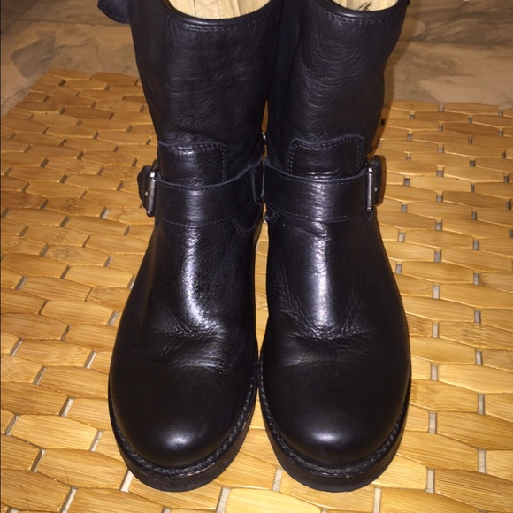 BEING SOLD - Picture 2 of 4