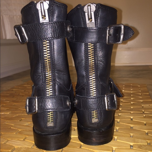 BEING SOLD - Picture 4 of 4