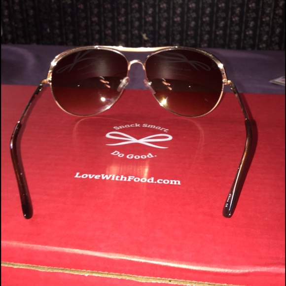 Diamond sunglasses ?? - Picture 3 of 4