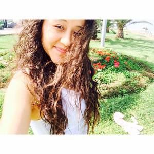 Meet your Posher, Camila