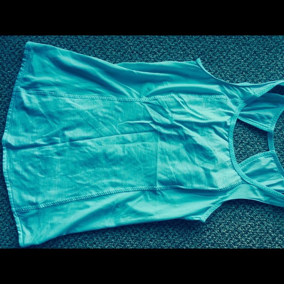 Lululemon open back yoga tank