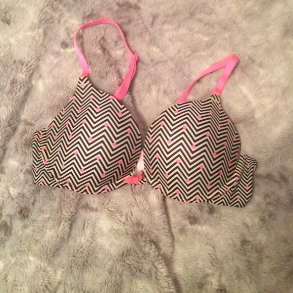 Chevron Victoria's Secret bra😍