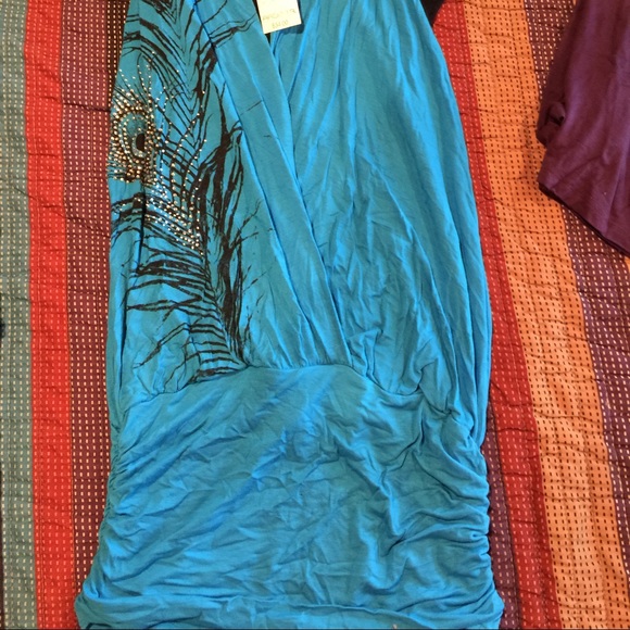 Halter backless top - Picture 4 of 4